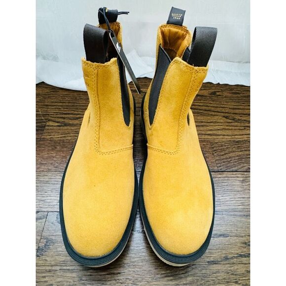 Sorel NWOT Hi Line Chelsea Ankle Boots - Picture 11 of 11